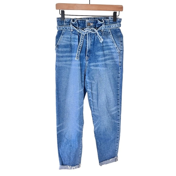 Hollister Ultra High Rise Mom Jean Paperbag Waist size 3R - Picture 2 of 9